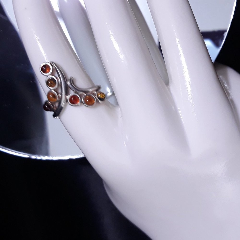Sterling Stylish  SHADES OF HONEY  Baltic Amber SIZE 6